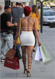 Joseline Hernandez feet photo thumbnail