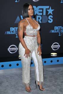 Joseline Hernandez feet photo thumbnail