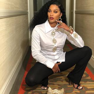 Joseline Hernandez feet photo thumbnail