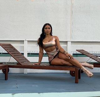 Joseline Hernandez feet photo thumbnail