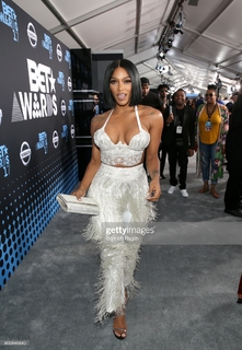 Joseline Hernandez feet photo thumbnail