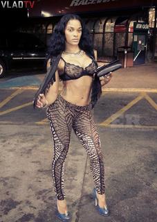 Joseline Hernandez feet photo thumbnail
