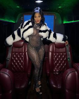 Joseline Hernandez feet photo thumbnail