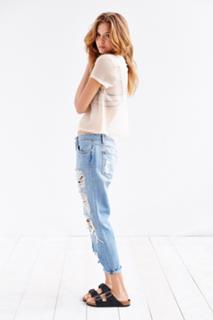 Josephine Skriver feet photo thumbnail