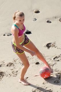 Josephine Skriver feet photo thumbnail