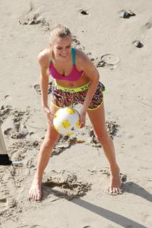 Josephine Skriver feet photo thumbnail