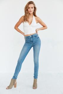 Josephine Skriver feet photo thumbnail