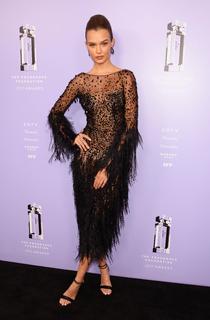 Josephine Skriver feet photo thumbnail