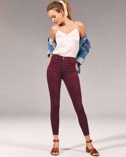 Josephine Skriver feet photo thumbnail