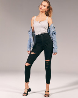 Josephine Skriver feet photo thumbnail