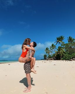 Josephine Skriver feet photo thumbnail