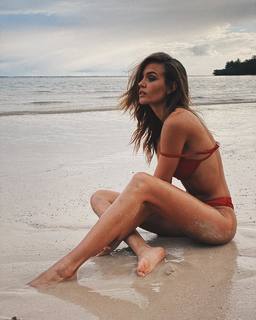 Josephine Skriver feet photo thumbnail