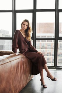 Josephine Skriver feet photo thumbnail