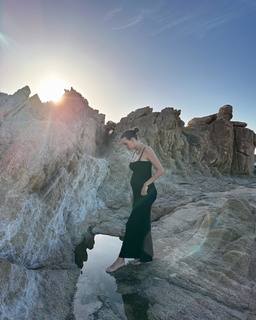 Josephine Skriver feet photo thumbnail
