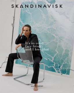 Josephine Skriver feet photo 6