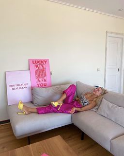 Josephine Wendel feet photo thumbnail