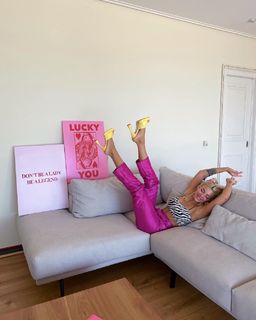 Josephine Wendel feet photo thumbnail