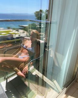 Josephine Wendel feet photo thumbnail