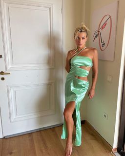 Josephine Wendel feet photo thumbnail