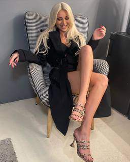 Josephine Wendel feet photo thumbnail