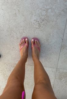Josephine Wendel feet photo thumbnail