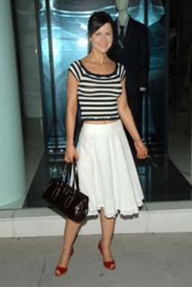 Josie Davis feet photo thumbnail
