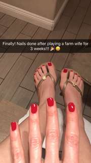 Josie Davis feet photo thumbnail
