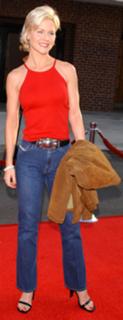 Josie Davis feet photo thumbnail