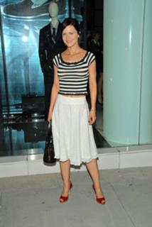 Josie Davis feet photo thumbnail