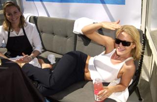 Josie Davis feet photo thumbnail