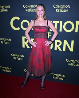 Josie Davis feet photo thumbnail