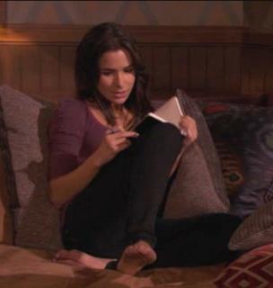 Josie Loren feet photo thumbnail