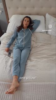 Josie Loren feet photo 1