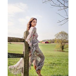 Josie Maran feet photo thumbnail