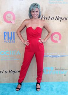 Josie Maran feet photo thumbnail