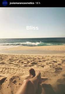 Josie Maran feet photo thumbnail