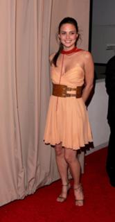 Josie Maran feet photo thumbnail