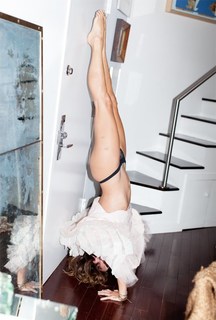 Josie Maran feet photo thumbnail