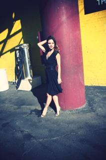 Josie Maran feet photo thumbnail