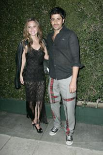 Josie Maran feet photo thumbnail