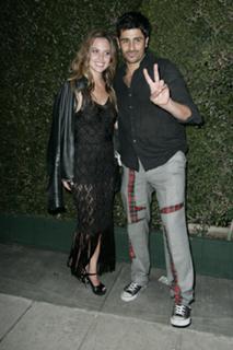 Josie Maran feet photo thumbnail