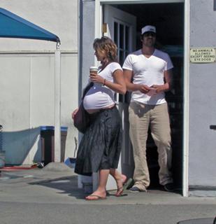 Josie Maran feet photo thumbnail
