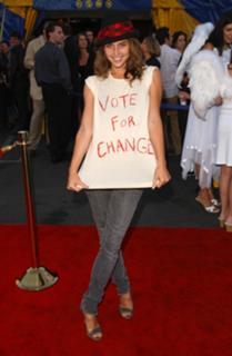 Josie Maran feet photo thumbnail