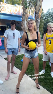 Josie Marie Canseco feet photo thumbnail