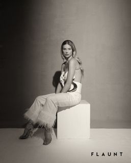 Josie Marie Canseco feet photo thumbnail