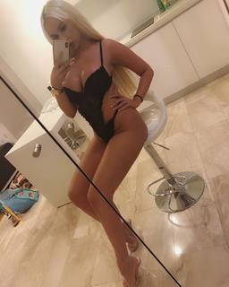 Josipa Karimović feet photo 10
