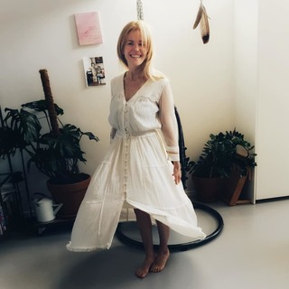 Josje Huisman feet photo 1