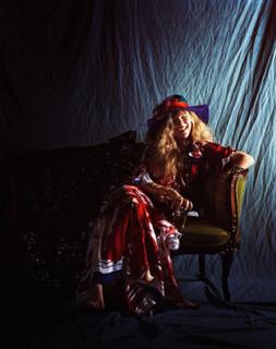 Joss Stone feet photo thumbnail