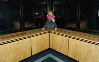 Joss Stone feet photo thumbnail
