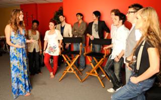 Joss Stone feet photo thumbnail